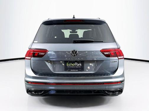 Platinum Gray Metallic 2023 Volkswagen Tiguan 2.0T SE R-Line Black 4MOTION