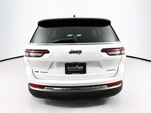 2022 Jeep Grand Cherokee L Laredo