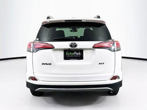 Super White 2017 Toyota RAV4 XLE