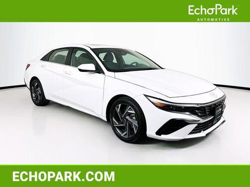 2025 Hyundai ELANTRA SEL