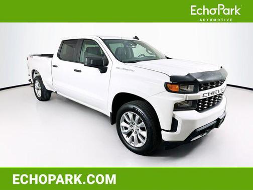 Summit White 2019 Chevrolet Silverado 1500 Custom