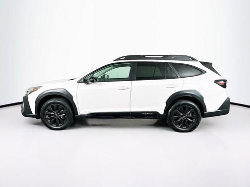 Crystal White Pearl 2025 Subaru Outback Onyx Edition