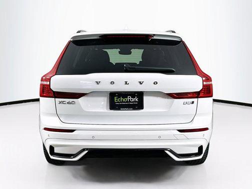 2025 Volvo XC60 B5 Plus