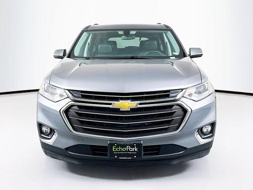Satin Steel Metallic 2019 Chevrolet Traverse LT Leather