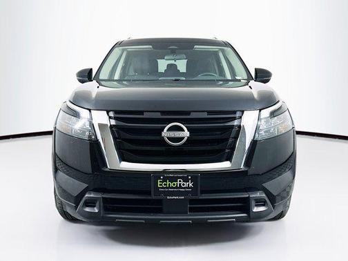 2025 Nissan Pathfinder SV FWD