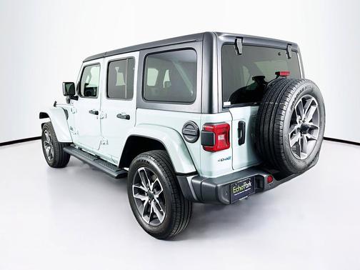 Earl Clearcoat 2024 Jeep Wrangler 4xe Sport S