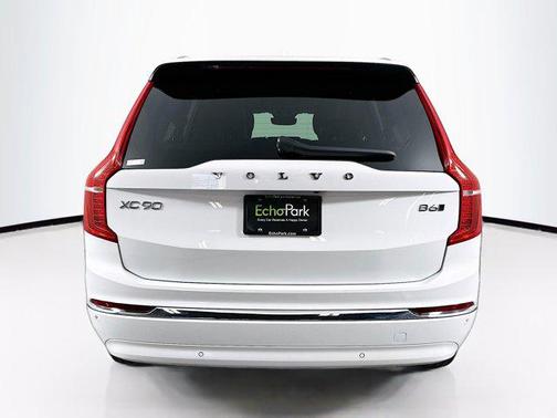 2025 Volvo XC90 B6 Plus 7-Seater