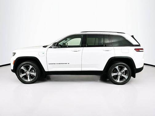Bright White Clearcoat 2022 Jeep Grand Cherokee 4xe Base