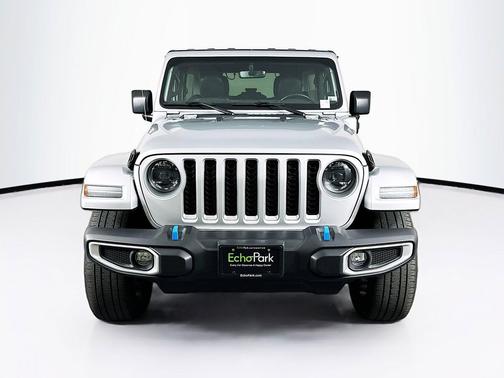 Silver Zynith Clearcoat 2023 Jeep Wrangler 4xe Sahara