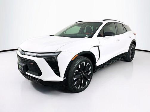 Summit White 2024 Chevrolet Blazer EV eAWD RS