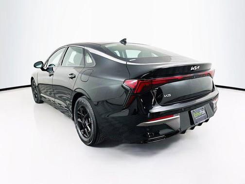 Aurora Black Pearl 2025 Kia K5 LXS