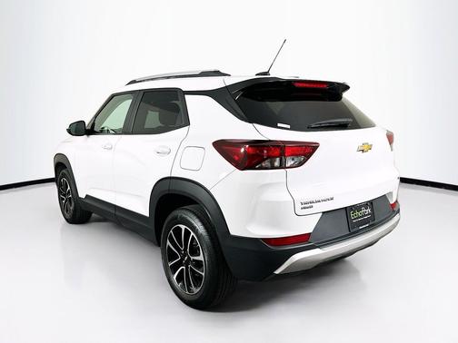 Summit White 2025 Chevrolet Trailblazer LT
