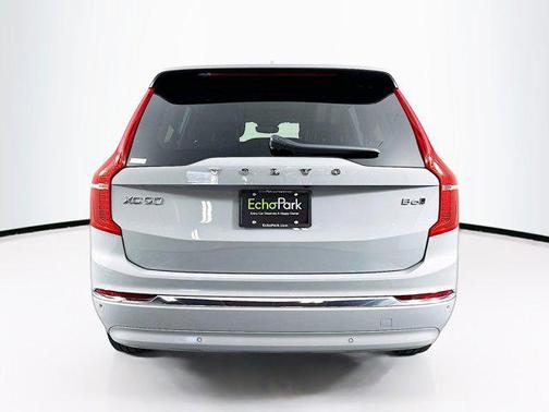 2025 Volvo XC90 B6 Plus 7-Seater