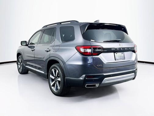 Sonic Gray Pearl 2025 Honda Pilot Elite