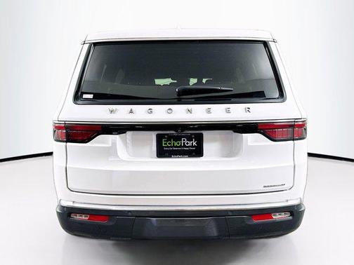 2022 Jeep Wagoneer Series II 4x2