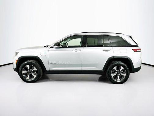 Silver Zynith 2022 Jeep Grand Cherokee 4xe Base