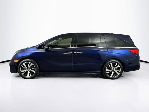 Obsidian Blue Pearl 2019 Honda Odyssey Elite