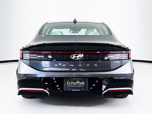 2025 Hyundai SONATA Hybrid SE