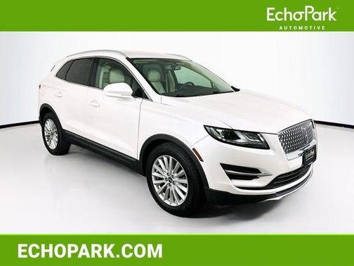 White Platinum Metallic Tri-Coat 2019 Lincoln MKC Standard