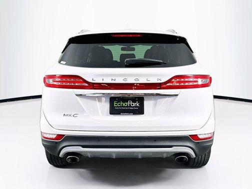 White Platinum Metallic Tri-Coat 2019 Lincoln MKC Standard