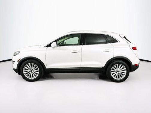 White Platinum Metallic Tri-Coat 2019 Lincoln MKC Standard