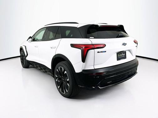Summit White 2024 Chevrolet Blazer EV eAWD RS