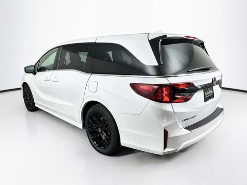 Platinum White Pearl 2025 Honda Odyssey Sport-L