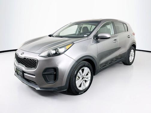 Mineral Silver 2017 Kia Sportage LX