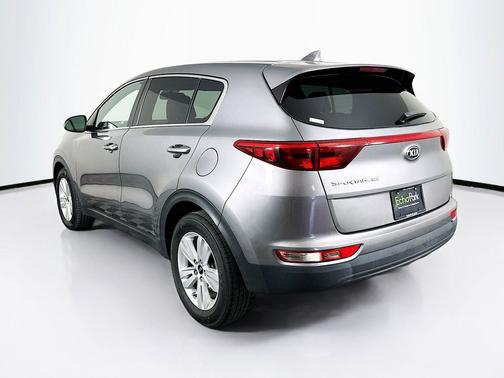 Mineral Silver 2017 Kia Sportage LX