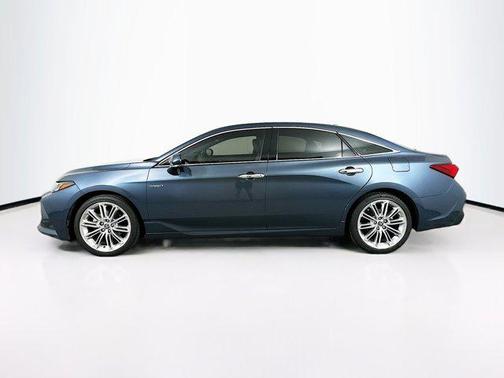 2021 Toyota Avalon Hybrid Limited