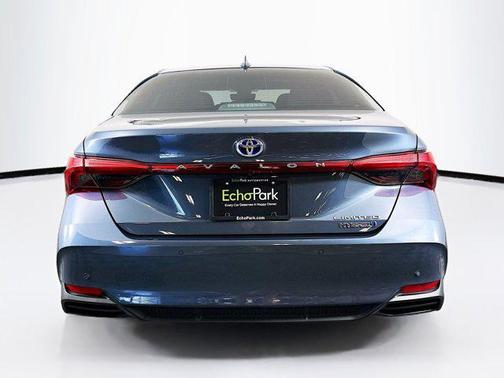 2021 Toyota Avalon Hybrid Limited