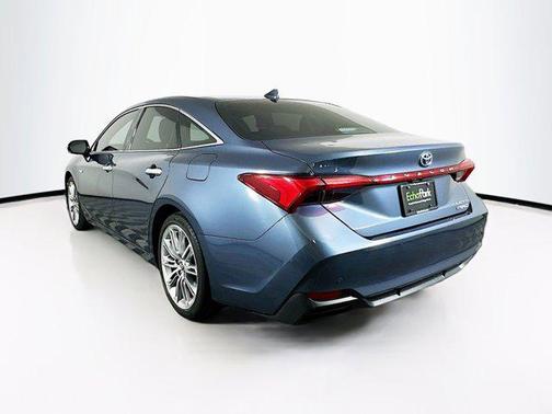 2021 Toyota Avalon Hybrid Limited