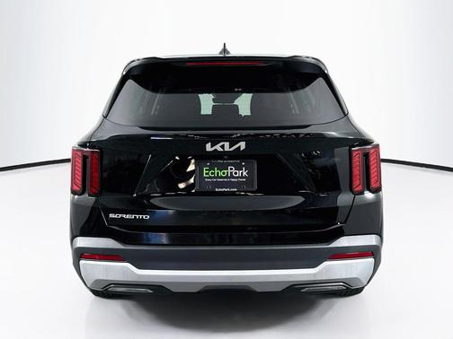 Ebony Black 2025 Kia Sorento LX