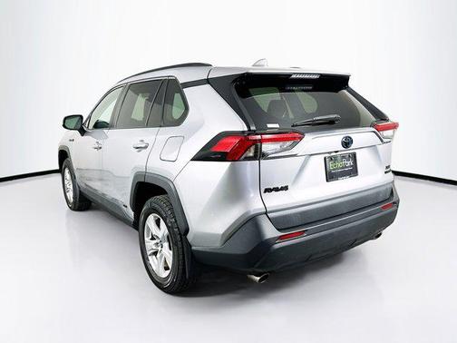 2020 Toyota RAV4 Hybrid XLE