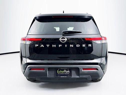 2025 Nissan Pathfinder SV FWD