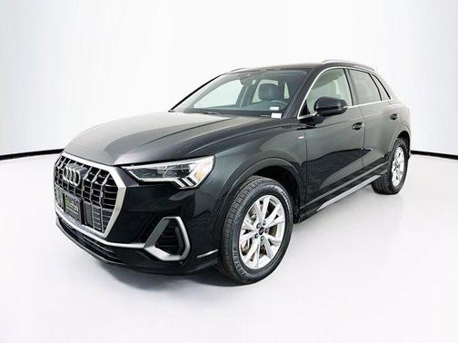 2023 Audi Q3 Premium 45 TFSI S line quattro Tiptronic