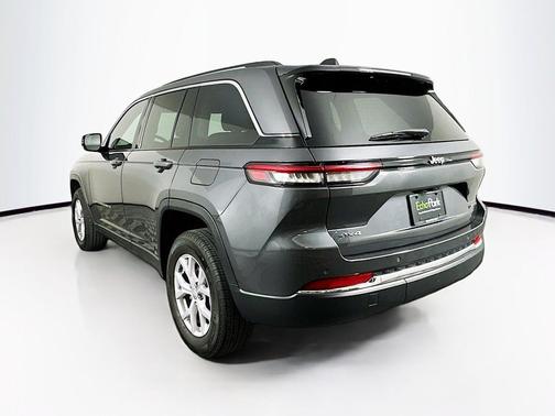 Baltic Gray Metallic Clearcoat 2022 Jeep Grand Cherokee Limited