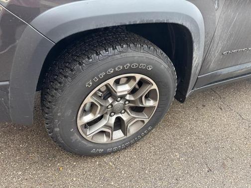 2022 Jeep Cherokee Trailhawk