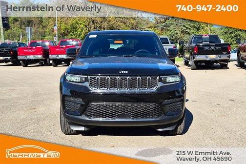 2025 Jeep Grand Cherokee Laredo