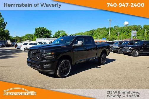 Diamond Black Crystal Pearlcoat 2026 RAM 2500 Big Horn Crew Cab 4x4 6'4' Box