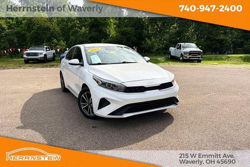 Snow White Pearl 2023 Kia Forte LXS