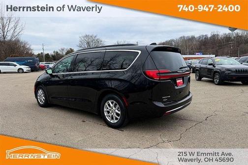 2022 Chrysler Pacifica Touring L