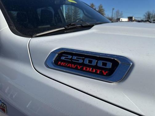 2021 RAM 2500 Tradesman Crew Cab 4x4 6'4' Box
