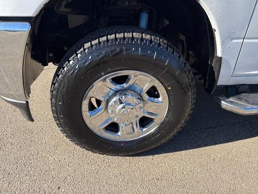 2021 RAM 2500 Tradesman Crew Cab 4x4 6'4' Box