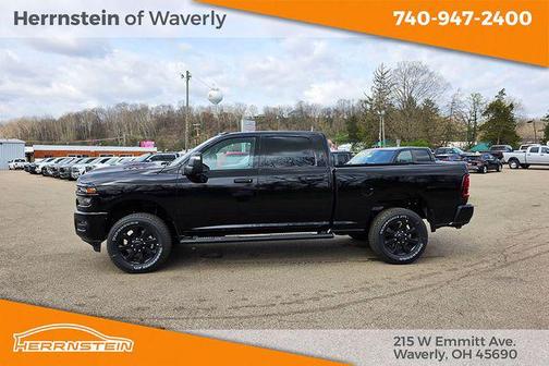 Diamond Black Crystal Pearlcoat 2026 RAM 2500 Black Express Crew Cab 4x4 6'4' Box