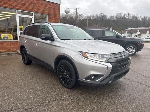 2020 Mitsubishi Outlander ES