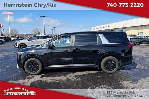 Aurora Black 2025 Kia Carnival LXS
