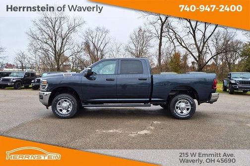 2026 RAM 2500 Tradesman Crew Cab 4x4 6'4' Box