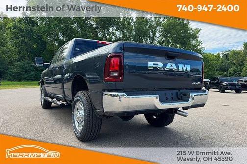 2025 RAM 2500 Tradesman Crew Cab 4x4 6'4' Box