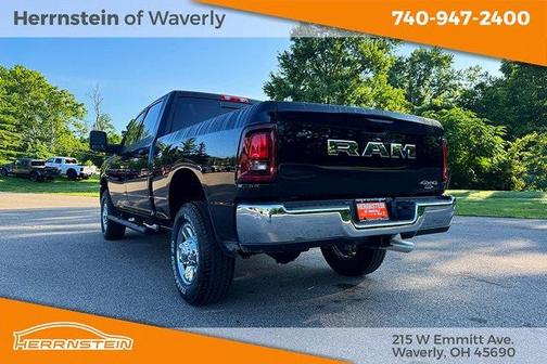 2025 RAM 2500 Tradesman Crew Cab 4x4 6'4' Box